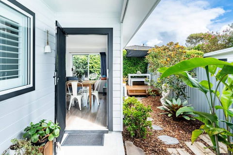A Chic Coastal Hideaway At Toowoon Bay Beach - Great Ocean Road Tourism 0