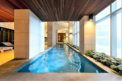 A Chic & Lovely 2BR Apt CBD With City Views - Great Ocean Road Tourism 2