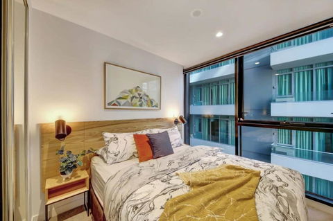 A Comfy 2BR Apt Near Crown & Southern Cross - Great Ocean Road Tourism 3