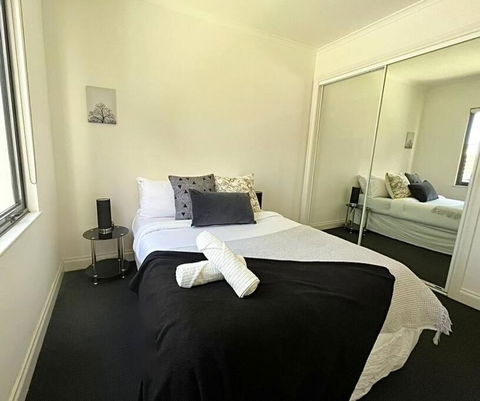 A Cozy 2B2B Apt Next To Carlton Garden W/ Parking - Great Ocean Road Tourism 2