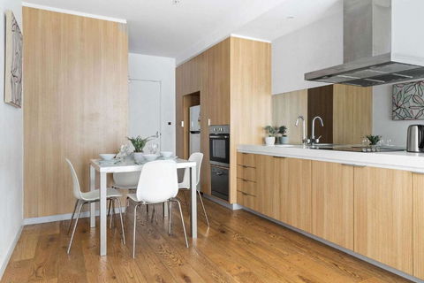 A Cozy 2BR Apt Near Southern Cross FREE Parking - Great Ocean Road Tourism 0
