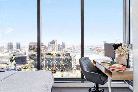 A Cozy 2BR Apt With Harbour Views And FREE Parking - Great Ocean Road Tourism 0