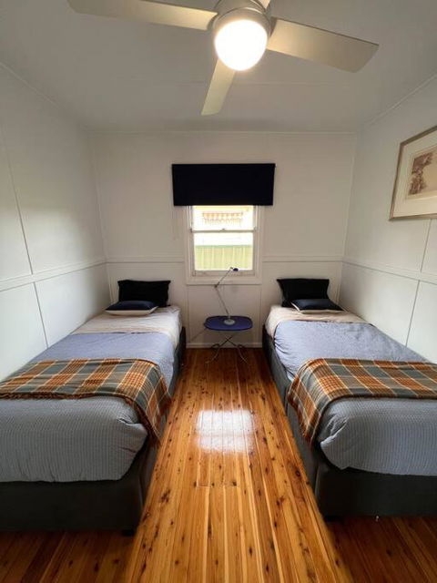A Delightful Two-bedroom Cottage On Toowoon Bay. - Great Ocean Road Tourism 2