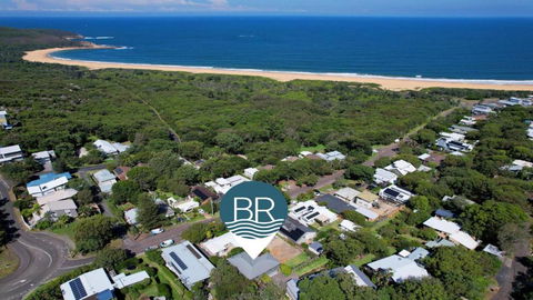 A Grand Beach Retreat - Great Ocean Road Tourism 1