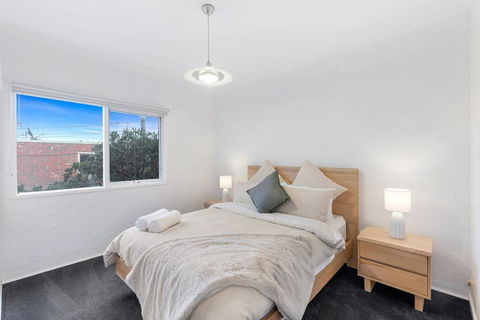A Home Away From Home In Geelong - Great Ocean Road Tourism 4