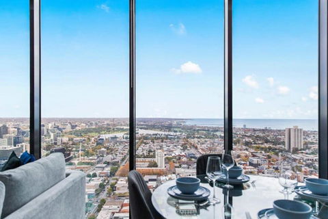 A Lux 2BR Apt With Panoramic Views, FREE Parking - Great Ocean Road Tourism 4