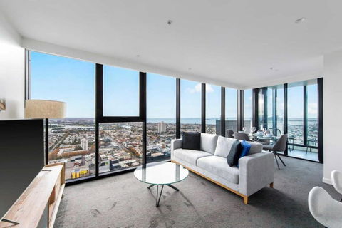 A Lux 2BR Apt With Panoramic Views, FREE Parking - Great Ocean Road Tourism 0