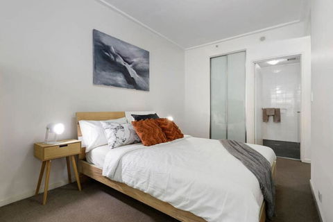 A Modern & Cozy Studio Next To Darling Harbour - Great Ocean Road Tourism 1