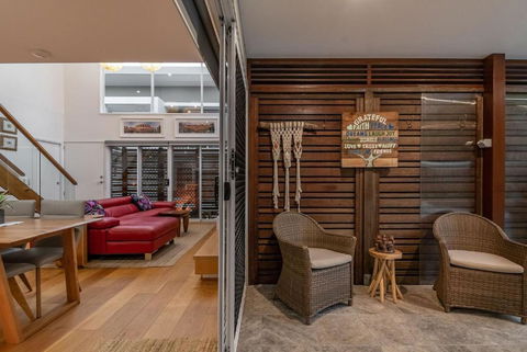A Perfect Stay - Byron Sunrise - Heated Pool - Great Ocean Road Tourism 4