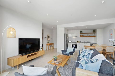 A River-side 2bdm Footscray Oasis + Parking - Great Ocean Road Tourism 1