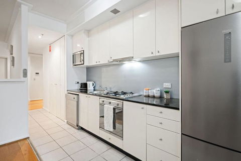 A Stylish Studio For 6 Next To Darling Harbour - Great Ocean Road Tourism 4