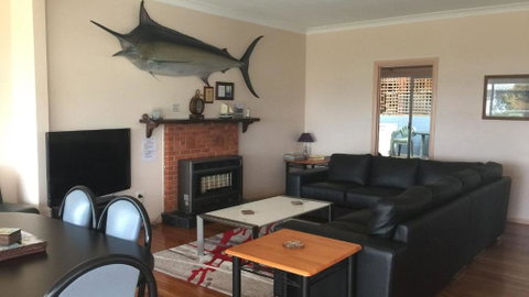Aberdeen Unit 1 Bermagui - Great Ocean Road Tourism 3