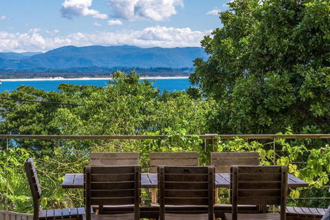 Above The Pass - Great Ocean Road Tourism 3