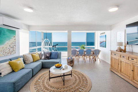 Absolute Oceanfront Yamba - Oceanstays - Great Ocean Road Tourism 2