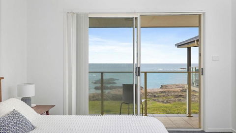 Absolute Waterfront Anna Bay - Great Ocean Road Tourism 2