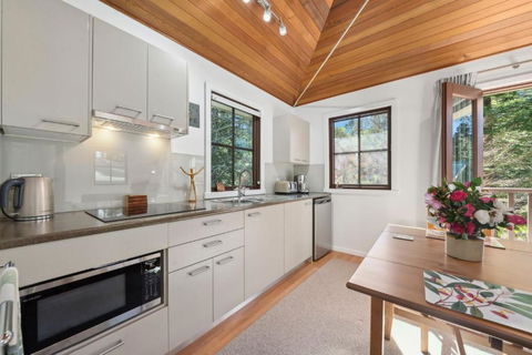 Acer Corner - Great Ocean Road Tourism 4