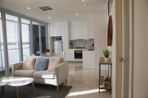 Adelaide CBD Bluebird Apartment - Great Ocean Road Tourism 2