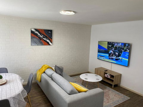 Affordable Inglewood Apartment+Pool - Great Ocean Road Tourism 0