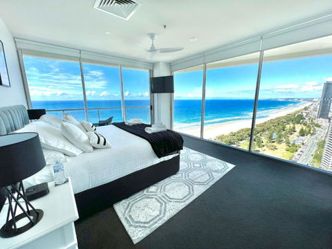 Air On Broadbeach Beachfront 2Level Stunning Apartment With 180 Degree Views - Great Ocean Road Tourism 0