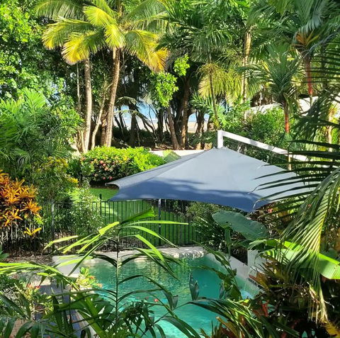 Absolute Beachfront Cottage - Great Ocean Road Tourism 1