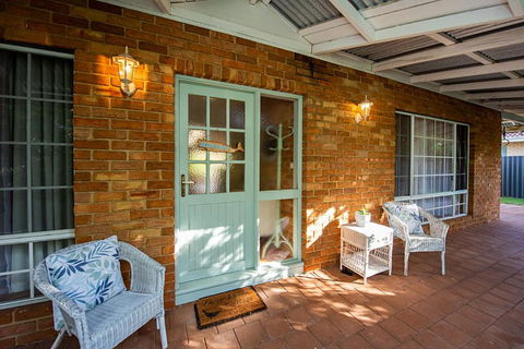 A Fairy Wren Cottage - Great Ocean Road Tourism 3