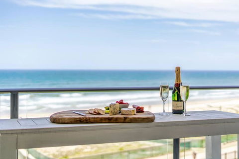 Absolute Beachfront Apartment 3B Pool Spa - Great Ocean Road Tourism 3