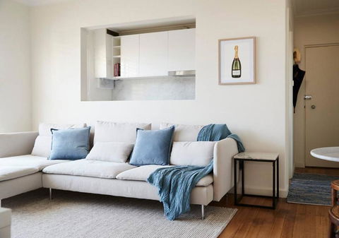 A Touch Of Tuscan Charm Off Toorak Road - Great Ocean Road Tourism 0