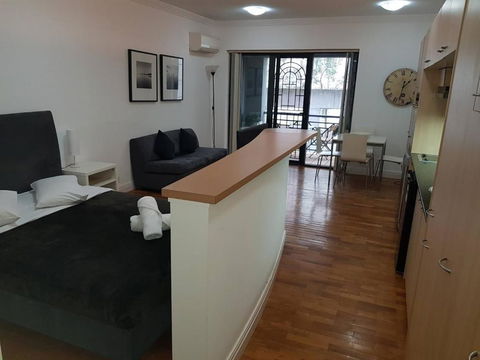 Accommodation Sydney Potts Point Pet Friendly Studio Apartment With Balcony - Great Ocean Road Tourism 0
