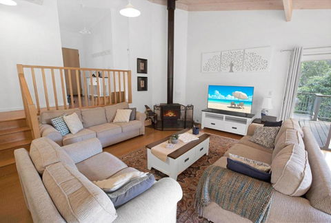 A Wood Haven - Great Ocean Road Tourism 0