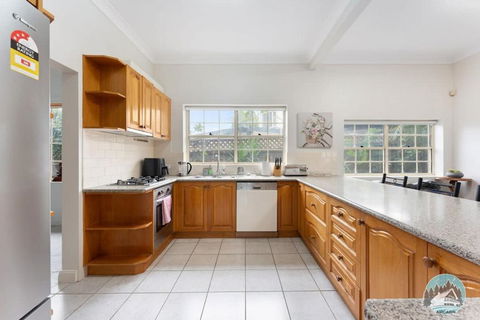 Aircabin - Blakehurst - Spacious - 5 Beds House - Great Ocean Road Tourism 2
