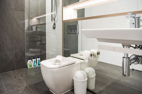 AirTrip Apartments On Tribune Street - Great Ocean Road Tourism 4