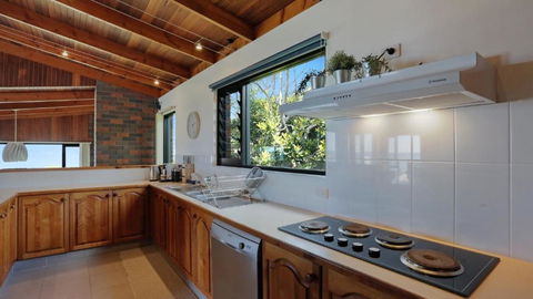 Aisling Saifir - Great Ocean Road Tourism 3