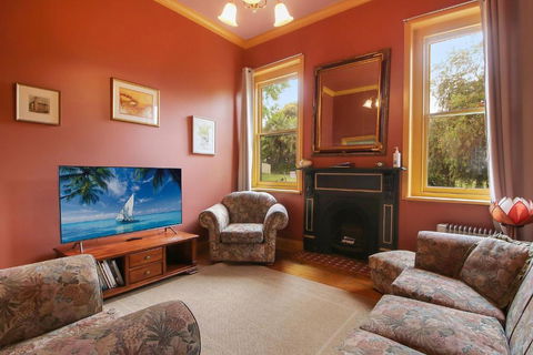 Allen Street - Great Ocean Road Tourism 1