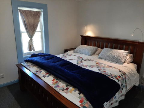 Alloway Bank - Great Ocean Road Tourism 4