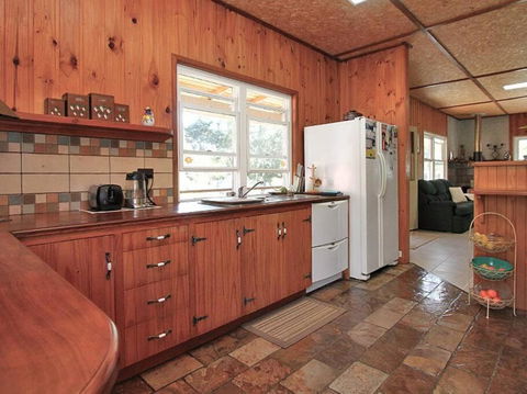 ALOHA AMITY - Great Ocean Road Tourism 3