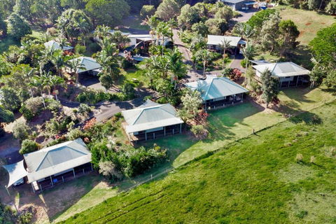 Alstonville Country Cottages - Great Ocean Road Tourism 1