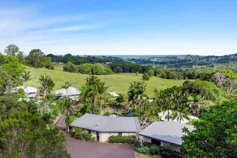 Alstonville Country Cottages - Great Ocean Road Tourism 4