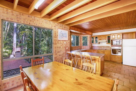 Amaroo Rainbow Shores - Great Ocean Road Tourism 3