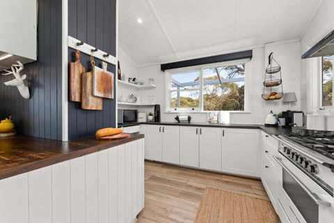 Amberlea Homestead & Cottage - Great Ocean Road Tourism 3