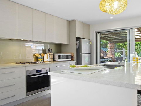 Amersham - Great Ocean Road Tourism 2