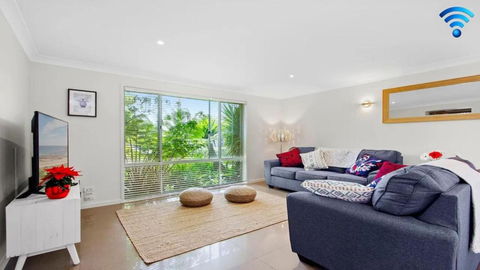 Amersham - Great Ocean Road Tourism 0