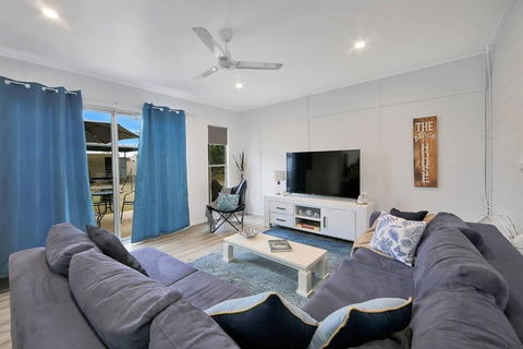 Anchors Away At Innes Park Opp Park & Beach Dogs Welcome Inside - Great Ocean Road Tourism 2