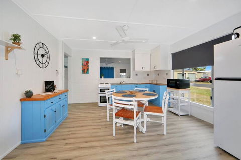 Anchors Away At Innes Park Opp Park & Beach Dogs Welcome Inside - Great Ocean Road Tourism 3