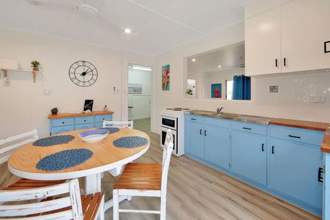 Anchors Away At Innes Park Opp Park & Beach Dogs Welcome Inside - Great Ocean Road Tourism 4