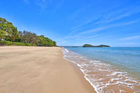 Alassio Absolute Beachfront 201 Palm Cove - Great Ocean Road Tourism 2