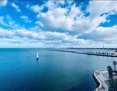 Amzing Ocean View Spacious Three Bedrooms Apartment Port Melbourne - Great Ocean Road Tourism 1