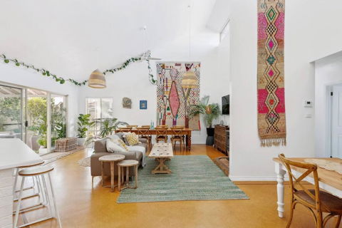 Allumina - Stylish Pet Friendly Beachside Retreat - Great Ocean Road Tourism 2