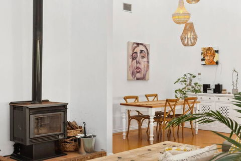 Allumina - Stylish Pet Friendly Beachside Retreat - Great Ocean Road Tourism 3