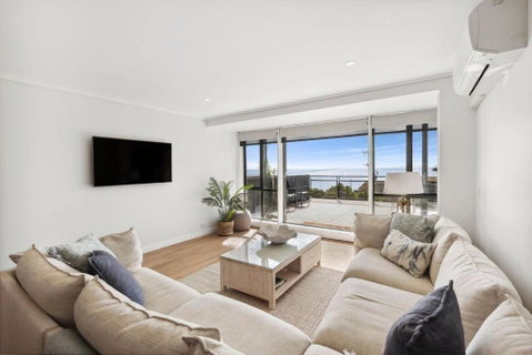 Apartment 12 Pacific Apartments - Great Ocean Road Tourism 1