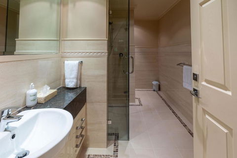 Apartment 4, 9 River Lane Mannum - Great Ocean Road Tourism 4